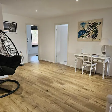 Spacieux Avec Jacuzzi Et Sauna アパート