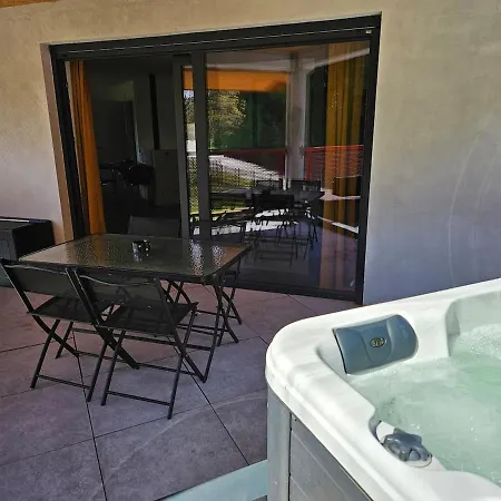 Spacieux Avec Jacuzzi Et Sauna *